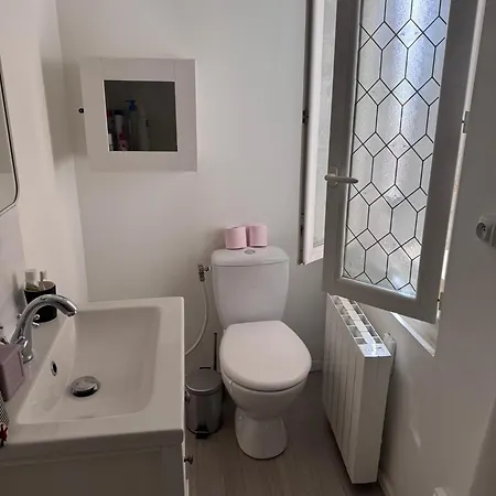 Le Farges-Appartement A 3 Minutes De La Gare St Roch- Laconciergeriebynina Montpellier