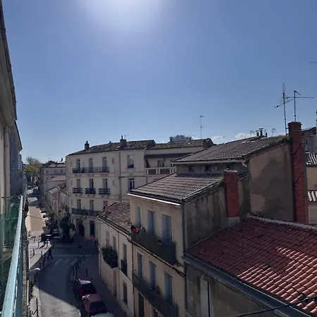 Le Farges- Dans Partage-3 Minutes Gare St Roch- Laconciergeriebynina Homestay